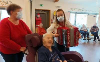 🎶✨ Un après-midi musical au rythme de l’accordéon 🪗💃🕺